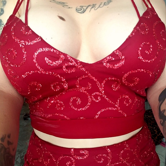 Two Piece Spaghetti Strap Top and Pencil Skirt Set - Picture 3 of 8